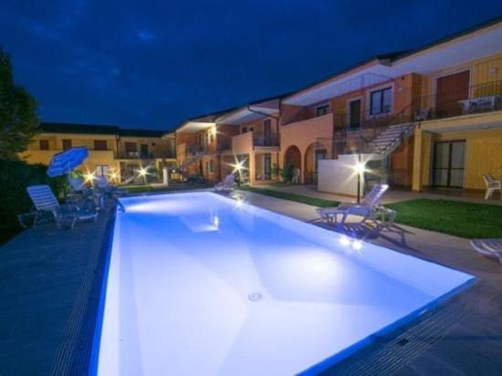 פסקיארה דל גארדה Vida Loca Apartments La Meridiana מראה חיצוני תמונה